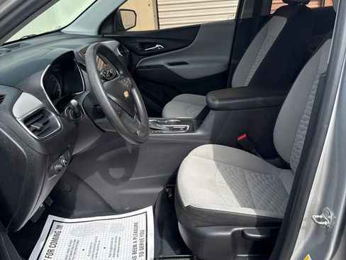 Used 2019 Chevrolet Equinox LS FWD image 10