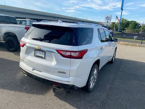 Used 2018 Chevrolet Traverse High Country w/ LPO, Cargo Package AWD/4WD image 9