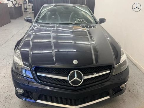 Used 2011 Mercedes-Benz SL 63 AMG image 2