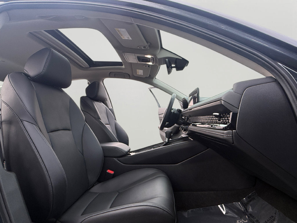 Certified 2025 Honda Accord Touring image 23