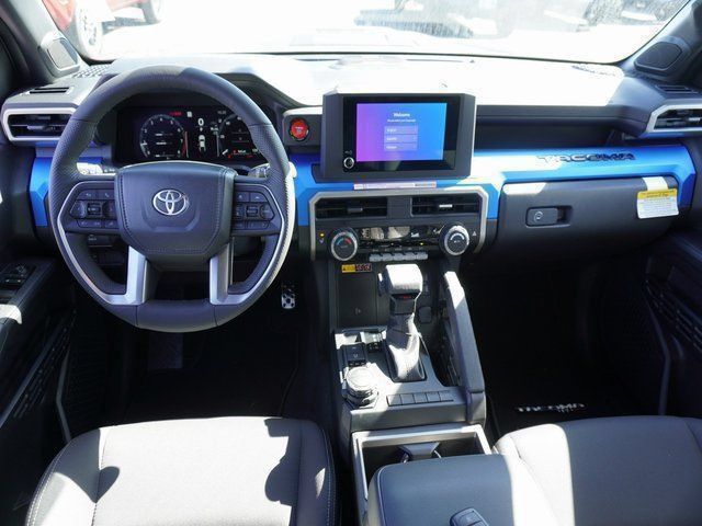 Used 2025 Toyota Tacoma TRD Sport w/ TRD Sport Upgrade Package AWD/4WD image 2