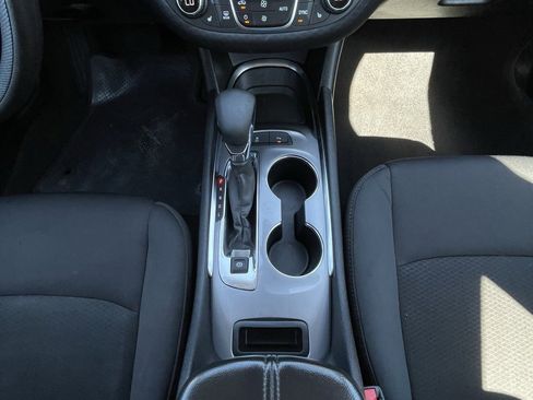 Used 2024 Chevrolet Malibu LT image 20