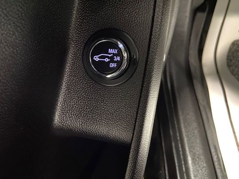 Used 2019 Chevrolet Traverse LT w/ LT Premium Package image 19