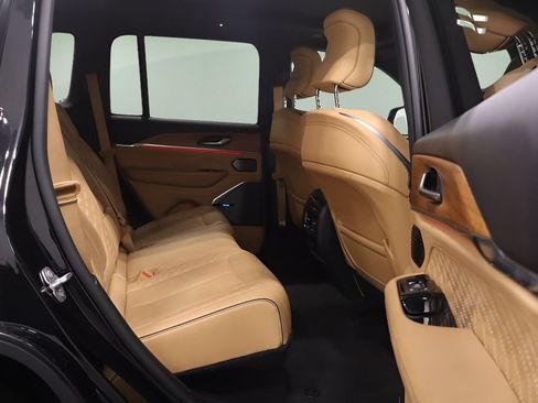 Certified 2022 Jeep Grand Cherokee Summit AWD/4WD image 23