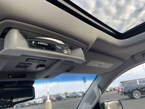 Used 2020 Chevrolet Tahoe Premier image 34