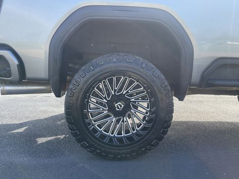 Used 2024 GMC Sierra 2500 AT4 w/ AT4 Premium Plus Package image 34