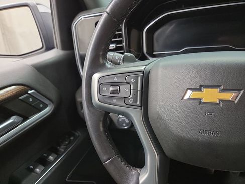 Used 2023 Chevrolet Silverado 1500 LT AWD/4WD image 18