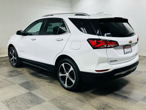 Used 2024 Chevrolet Equinox Premier AWD/4WD image 4