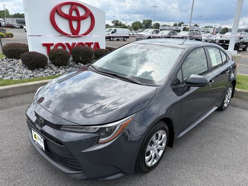 Certified 2023 Toyota Corolla LE w/ Carpet Mat Package (TMS) FWD image 10