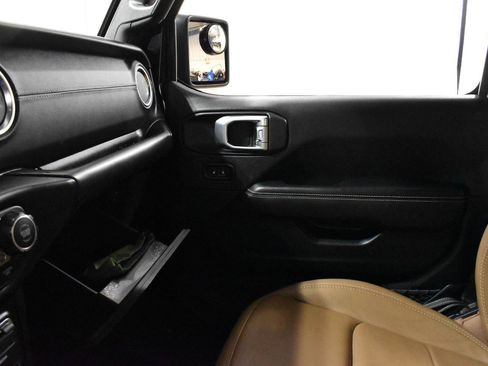 Used 2020 Jeep Wrangler Unlimited Sahara w/ Dual Top Group image 18