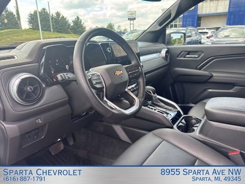 Used 2023 Chevrolet Colorado LT w/ LT Convenience Package III AWD/4WD image 16