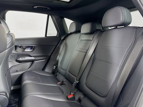New 2026 Mercedes-Benz GLC 300 image 7