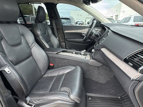Used 2022 Volvo XC90 T8 Inscription image 30