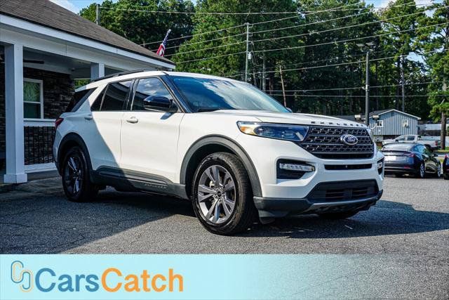 Used 2023 Ford Explorer XLT w/ Equipment Group 202A RWD image 9