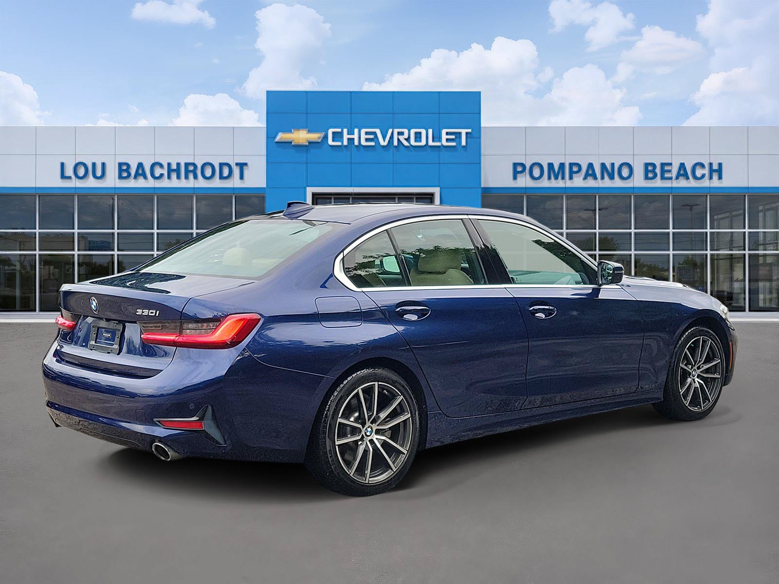 Used 2020 BMW 330i Sedan w/ Convenience Package RWD image 3