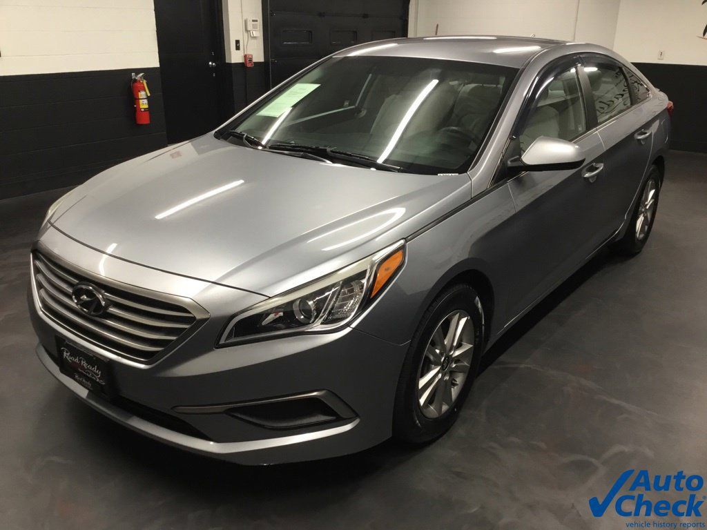 Used 2017 Hyundai Sonata SE FWD image 5