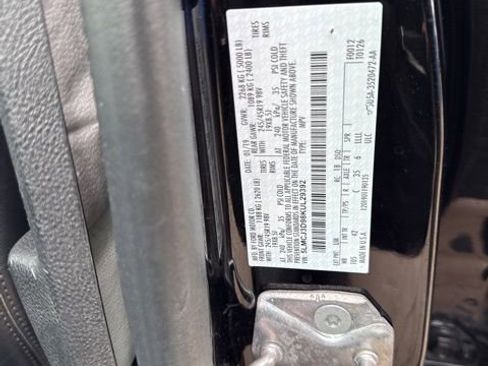 Used 2019 Lincoln MKC Reserve w/ MKC Climate Package image 33