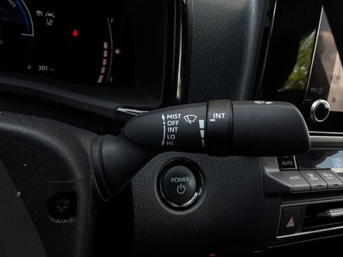 Used 2025 Toyota Camry LE FWD image 35
