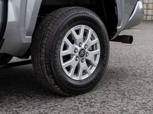 Used 2025 Toyota Tacoma SR5 image 8