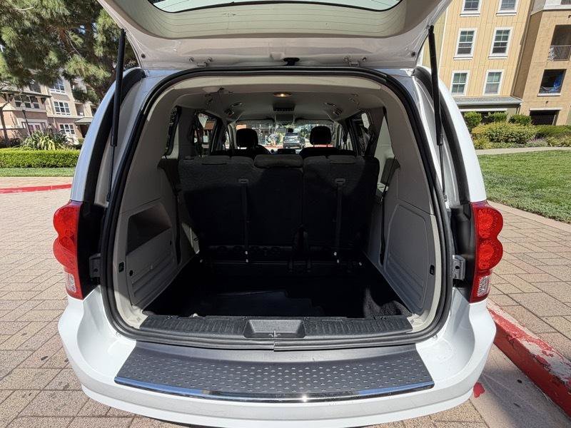 Used 2016 Dodge Grand Caravan SE w/ Quick Order Package 29E SE FWD image 26