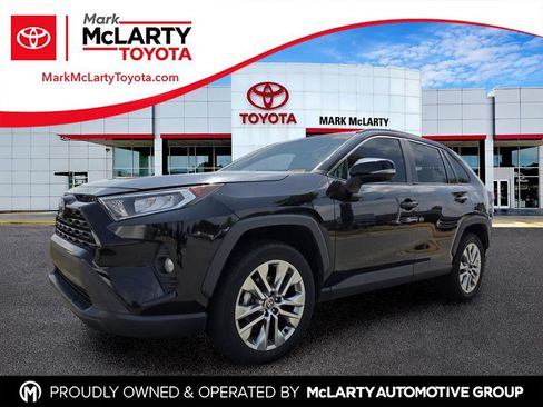 Used 2021 Toyota RAV4 XLE Premium FWD image 1