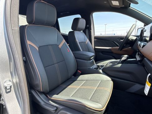 New 2025 GMC Canyon AT4 w/ Nightfall Edition image 60