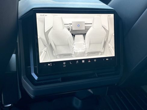 Used 2025 Tesla Cybertruck AWD Crew Cab image 20