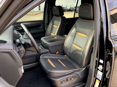 Used 2023 GMC Yukon AT4 w/ AT4 Premium Package image 8