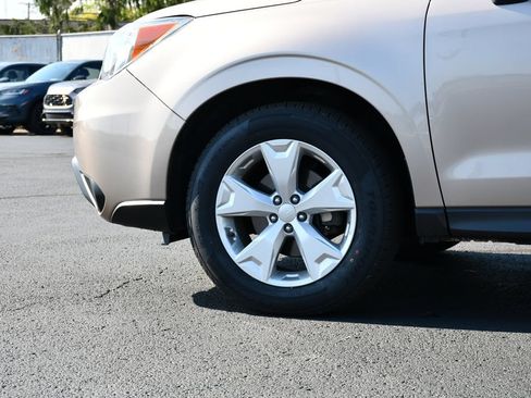 Used 2015 Subaru Forester 2.5i w/ Alloy Wheel Package AWD/4WD image 12