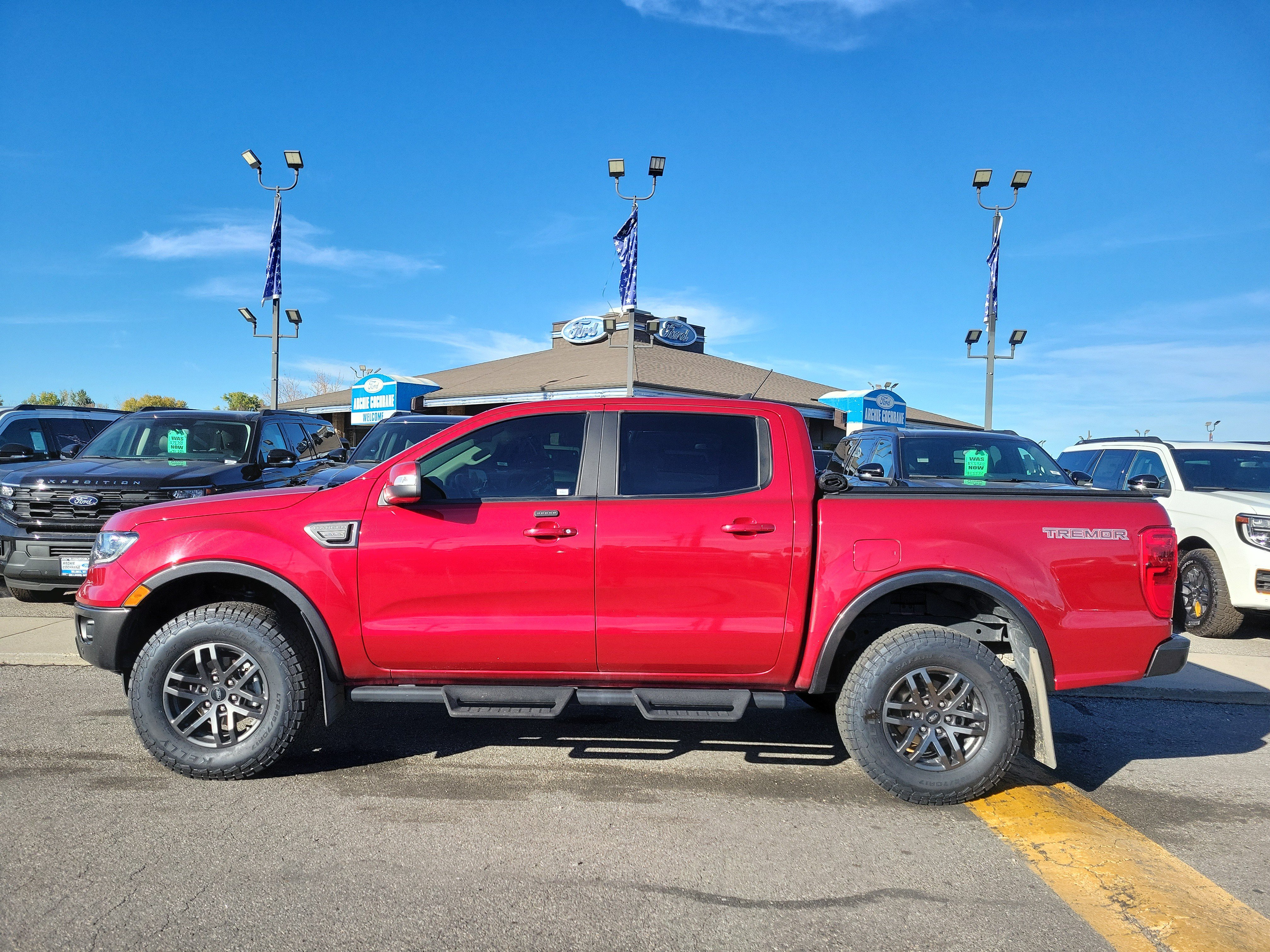Used 2021 Ford Ranger Lariat w/ Tremor Off-Road Package AWD/4WD image 2