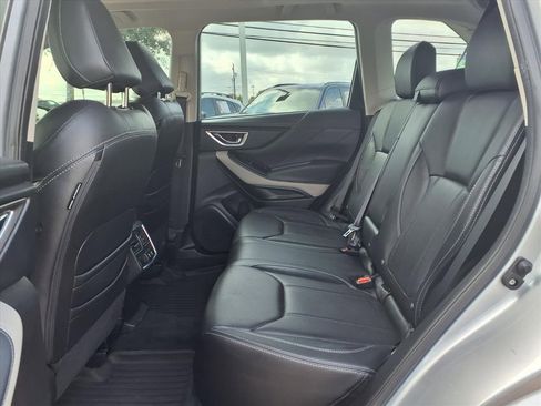 Certified 2022 Subaru Forester Limited image 5