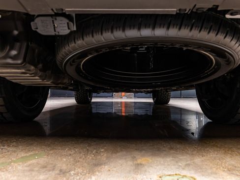 Used 2024 Lexus LX 600 4WD w/ Luxury Package image 16