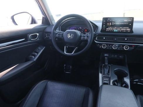 Used 2022 Honda Civic Touring image 22