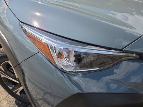 Used 2024 Subaru Crosstrek 2.0i Premium AWD/4WD image 10