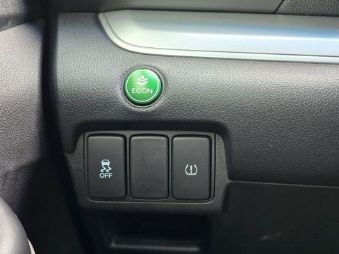 Used 2016 Honda CR-V SE image 16