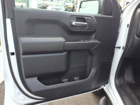 Used 2025 Chevrolet Silverado 1500 Custom AWD/4WD image 10