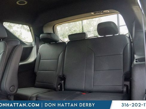 Used 2025 Chevrolet Traverse LT AWD/4WD image 15