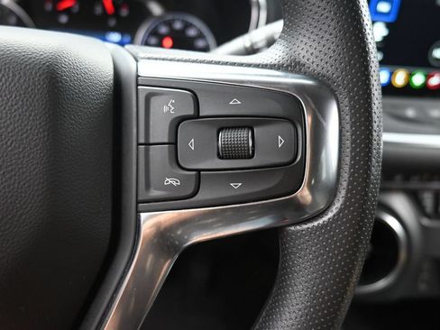 Used 2025 Chevrolet Blazer LT FWD image 11