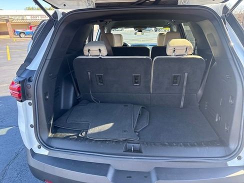 Certified 2023 Chevrolet Traverse LS image 22