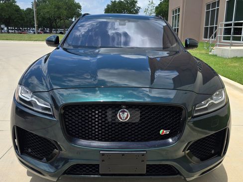 Used 2017 Jaguar F-PACE S AWD/4WD image 2