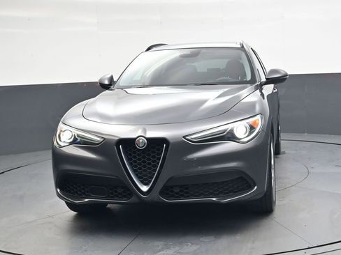 Used 2018 Alfa Romeo Stelvio Sport w/ Quick Order Package 22J Sport image 9