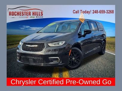 Certified 2024 Chrysler Pacifica Touring-L