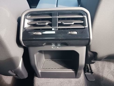 New 2024 BMW i5 eDrive40i w/ Convenience Package image 14