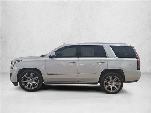 Used 2019 Cadillac Escalade Premium Luxury image 2