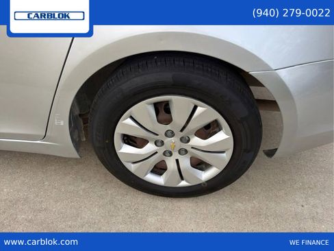 Used 2016 Chevrolet Cruze LS image 15