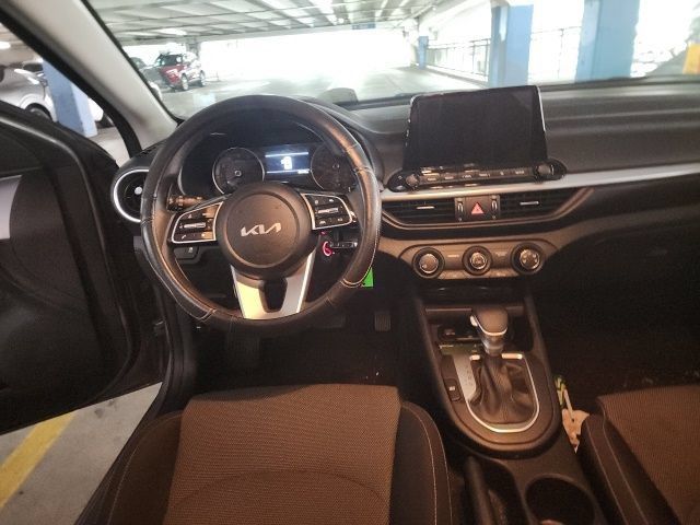 Used 2024 Kia Forte LXS FWD image 7
