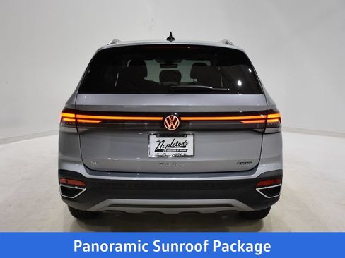 New 2026 Volkswagen Taos SE AWD/4WD image 5