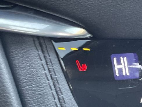 Certified 2024 Cadillac XT5 Premium Luxury w/ LPO, Floor Liner Package image 23