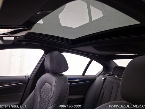 Used 2023 BMW 530e w/ M Sport Package RWD image 32