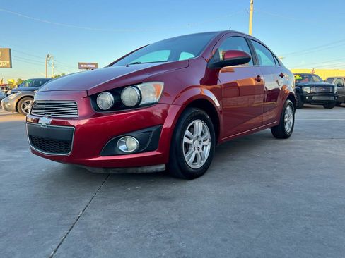 Used 2014 Chevrolet Sonic LT FWD image 3